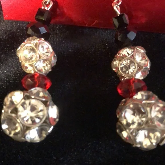 Crystal Bracelet & Snowmen Earrings. Faceted glass beads. Holiday Christmas - Picture 4 of 5